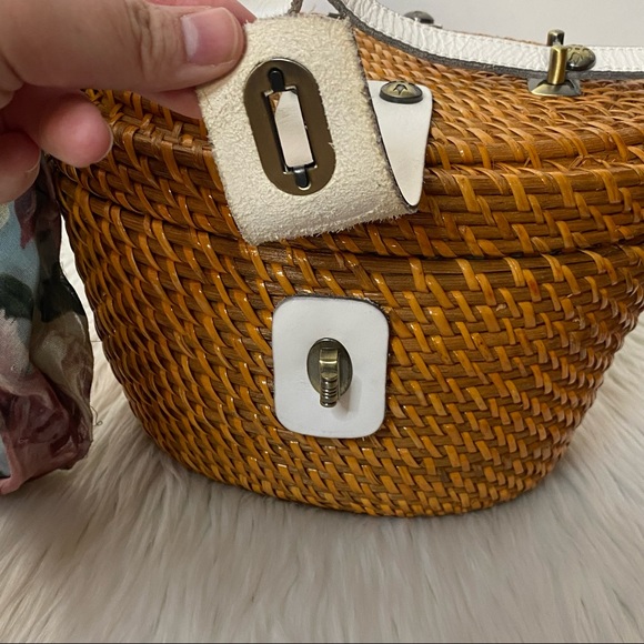 Patricia Nash Caselle Basket Purse with Tan & Crackled Rose Scarf - Picture 15 of 15